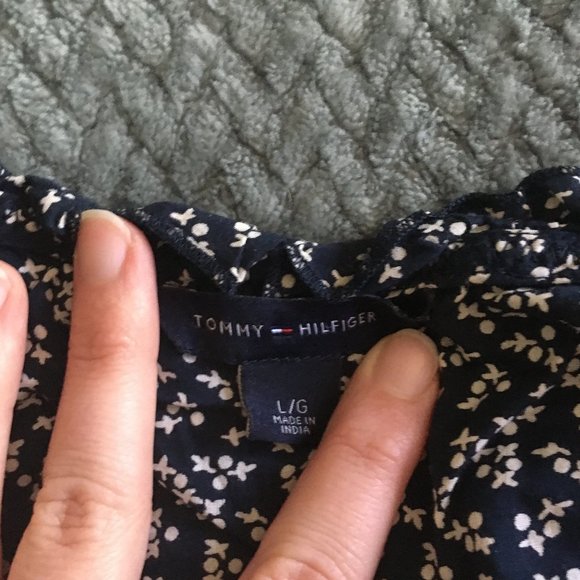 Navy Floral Blouse - Picture 3 of 3